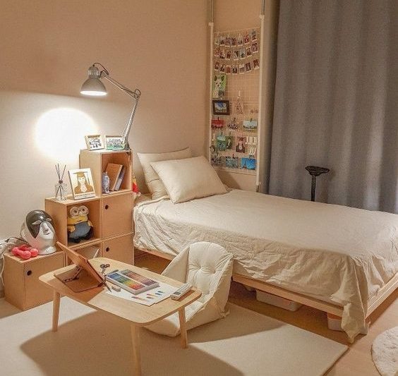 Kamar Kost Estetik Tapi Kontrakan Banjir? Tren 'Poverty Aesthetic' yang Jadi Guilt Trip Baru